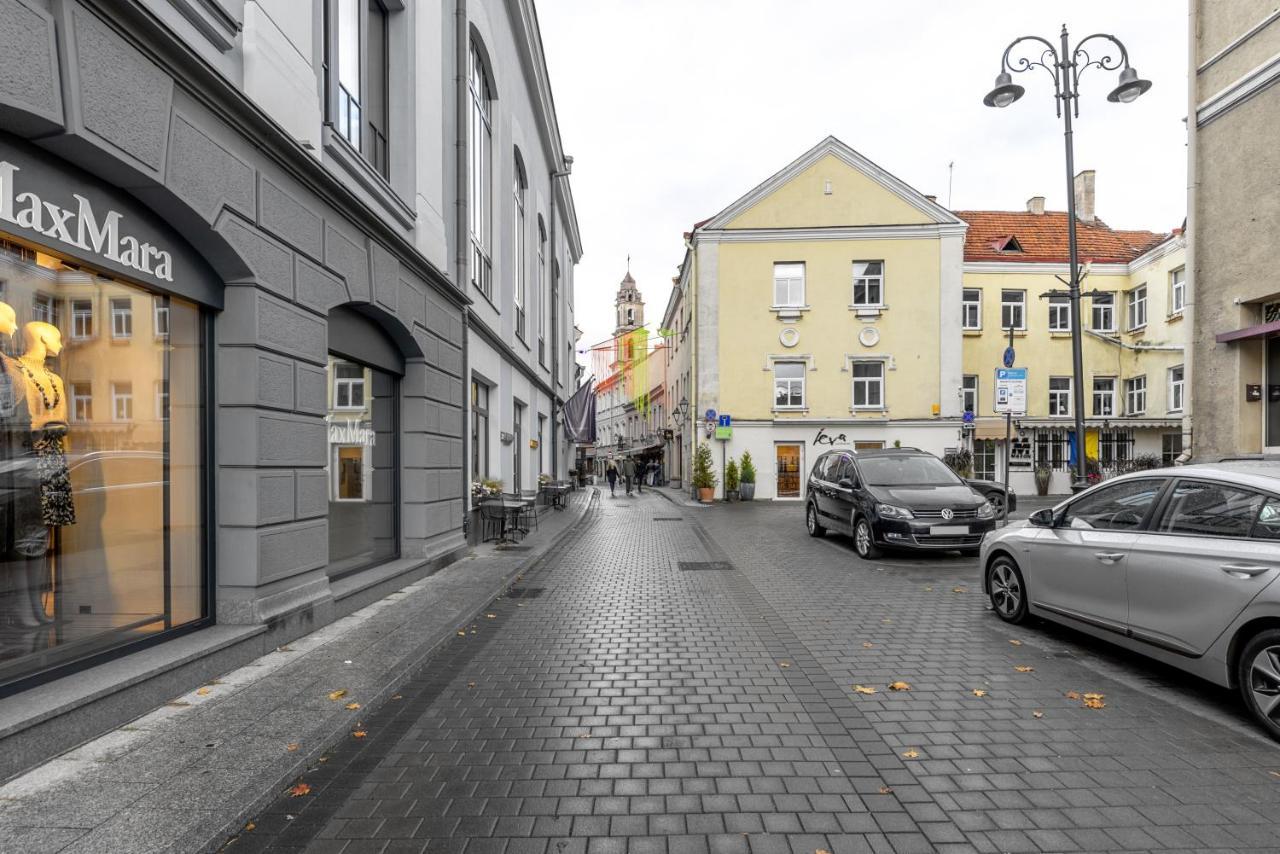 Welcoming Studio In Historic Vilnius With Free Parking By Urban Rent Lägenhet Exteriör bild